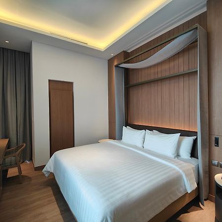 Ra Suites Simatupang Jakarta Exteriör bild