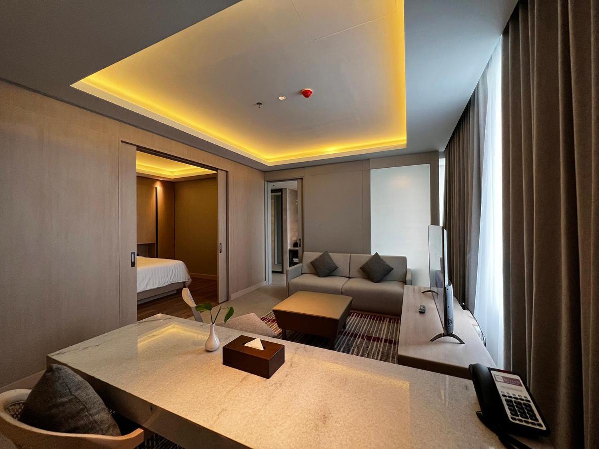 Ra Suites Simatupang Jakarta Exteriör bild