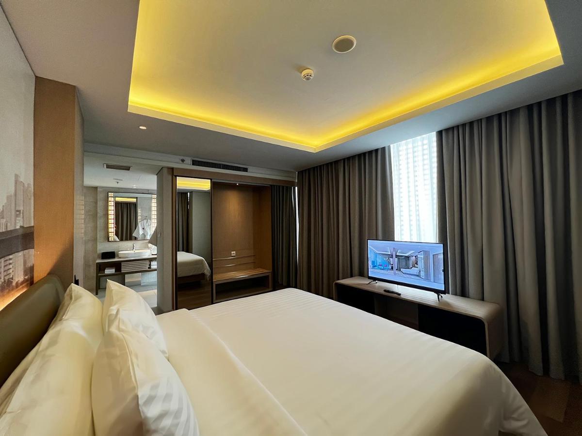 Ra Suites Simatupang Jakarta Exteriör bild