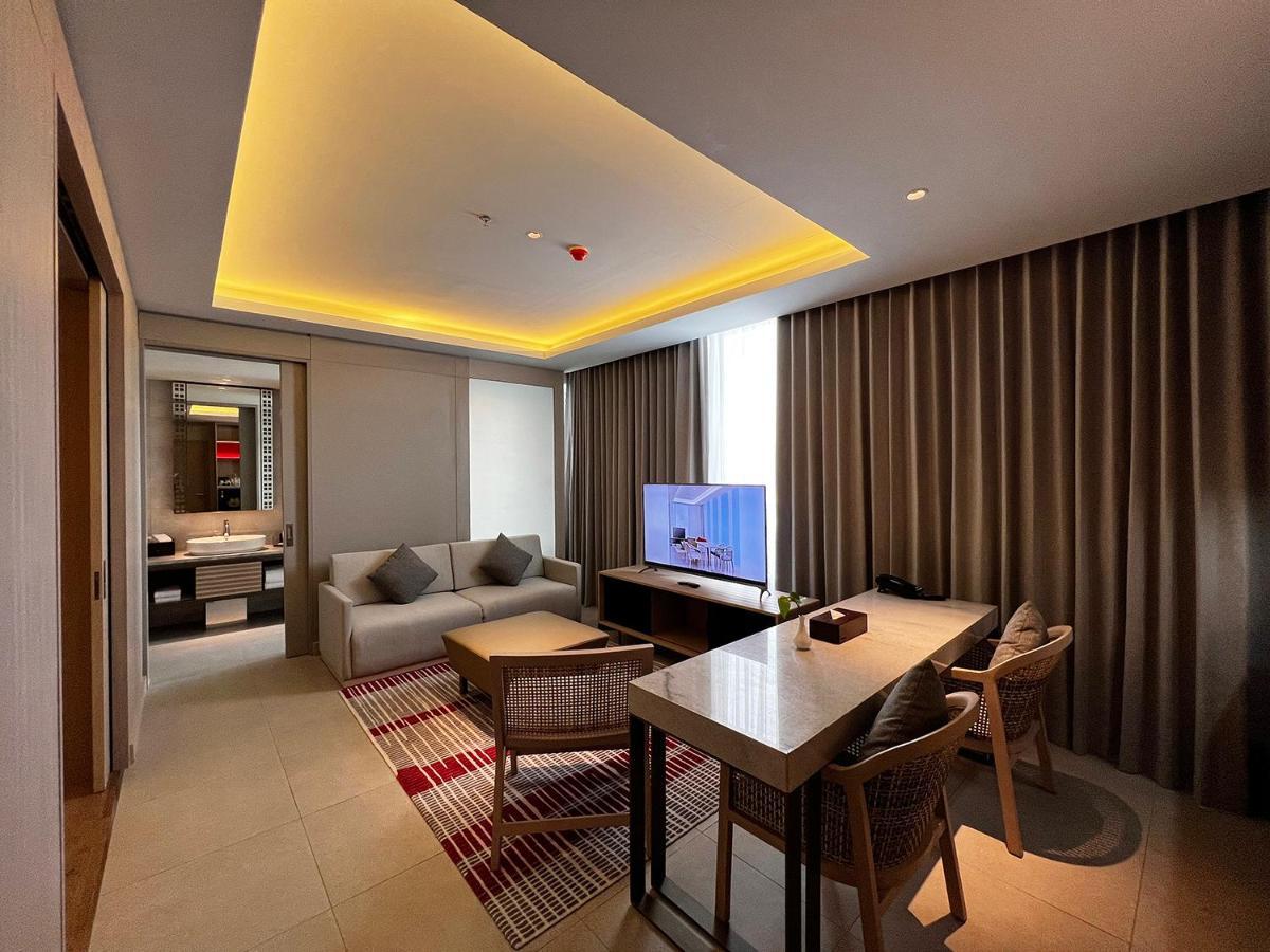 Ra Suites Simatupang Jakarta Exteriör bild