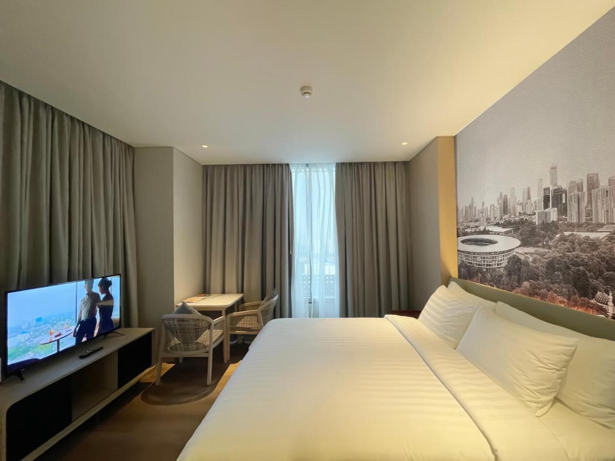 Ra Suites Simatupang Jakarta Exteriör bild