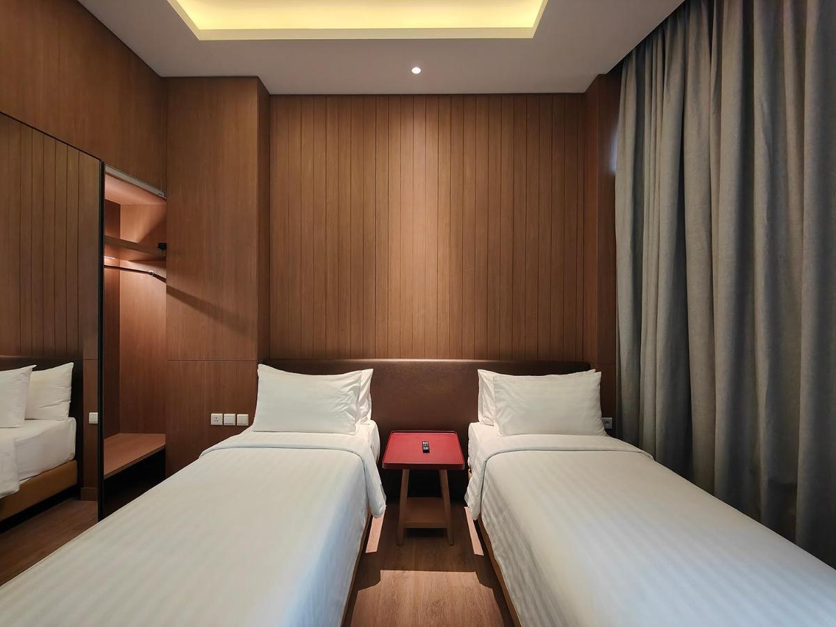 Ra Suites Simatupang Jakarta Exteriör bild