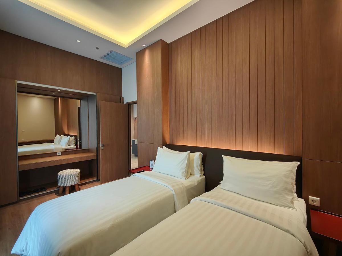 Ra Suites Simatupang Jakarta Exteriör bild