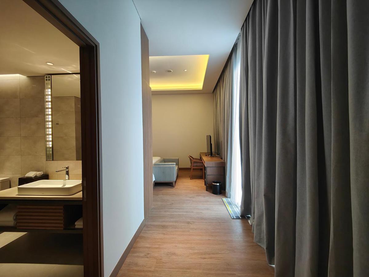 Ra Suites Simatupang Jakarta Exteriör bild